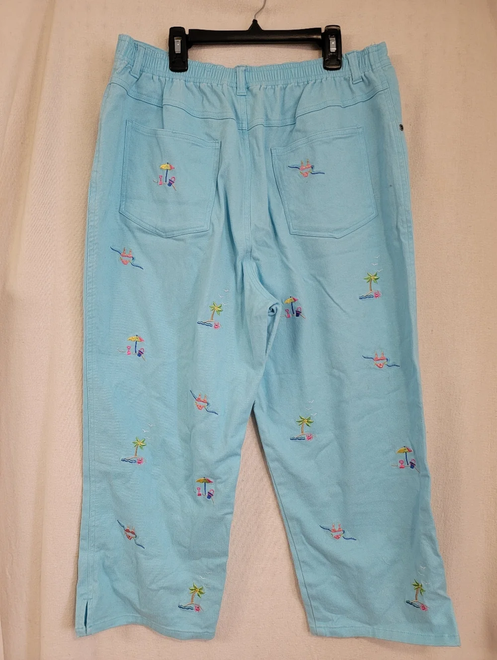 Quacker Factory Size Large Light Blue Casual Pull-On Capris - Picture 2 of 7